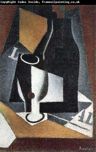 Juan Gris Bottle Cup and newspaper